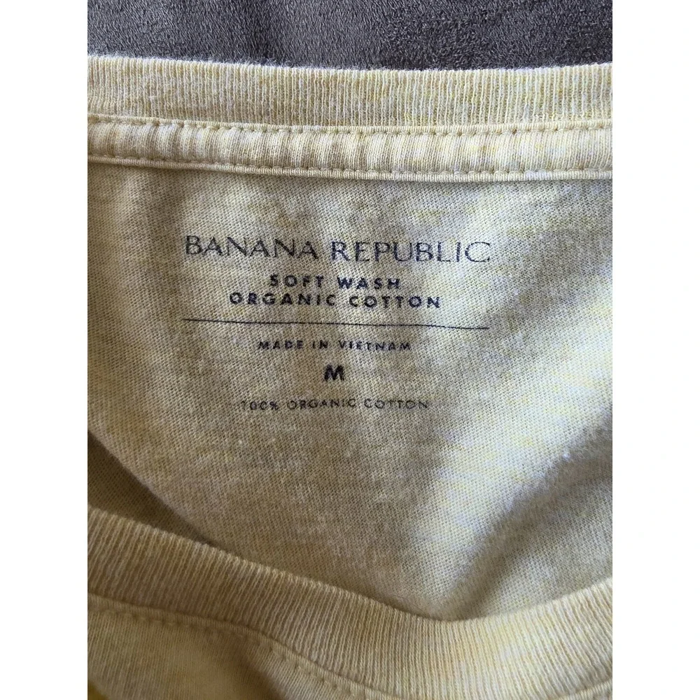 Banana Republic T-Shirt M Yellow Solid Cotton Casual Short Sleeve Tee Top